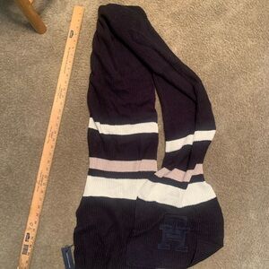 NET Tommy Hilfiger Dark Knit Scarf
